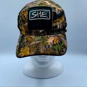SHE Outdoor Camo Hat SnapBack OS